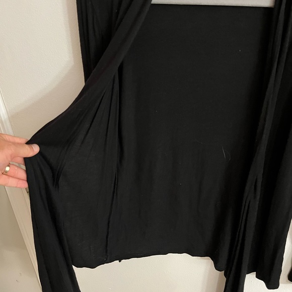 Free to Live Cardigan in Black - Picture 5 of 7